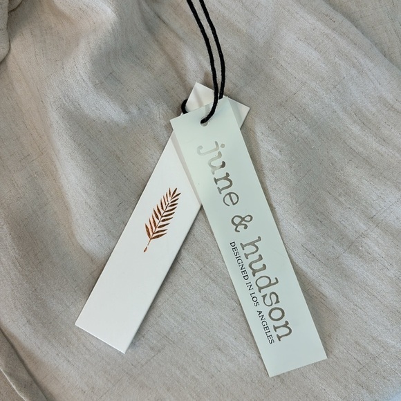 NWT June and Hudson Wide Leg Capri Length Oatmeal Color Pants - Picture 6 of 9